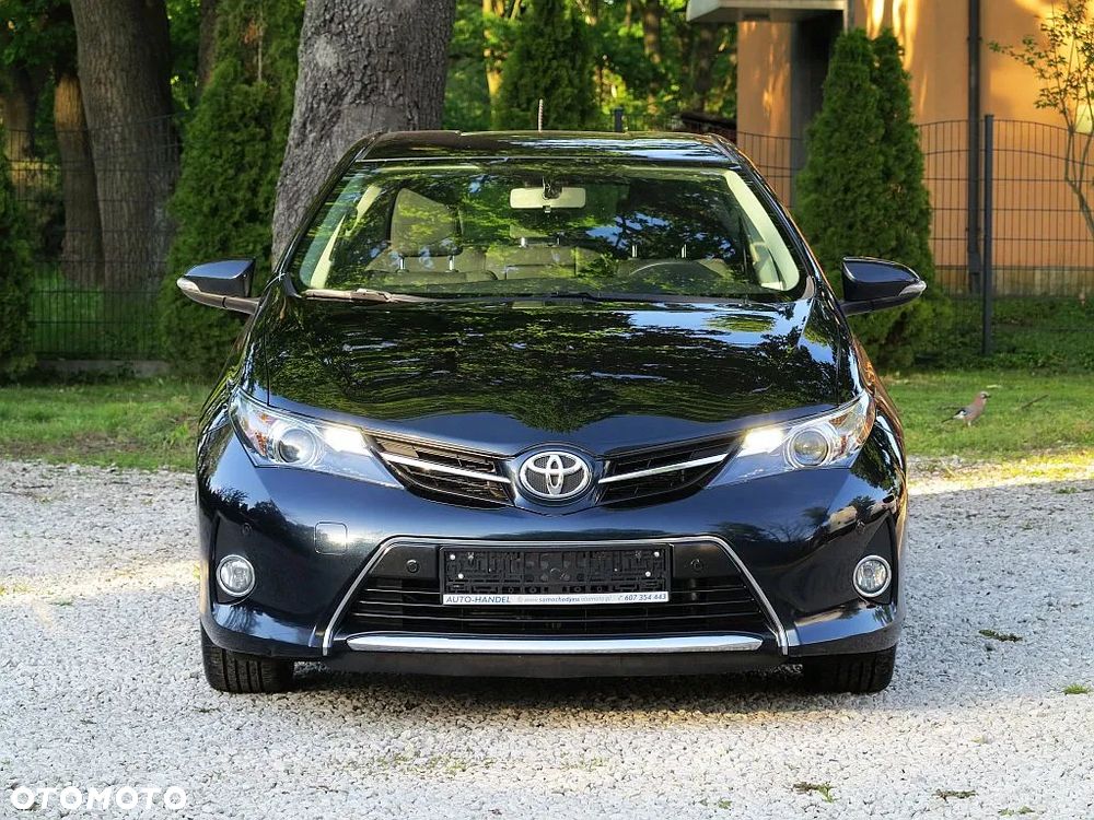 Toyota Auris 1.33 Dual-VVT-i START Edition - 2