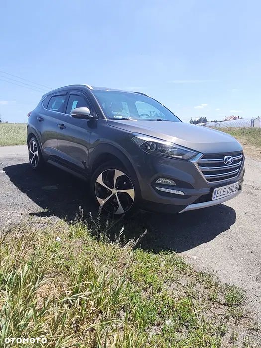 Hyundai Tucson 1.7 CRDI BlueDrive Style 2WD - 5