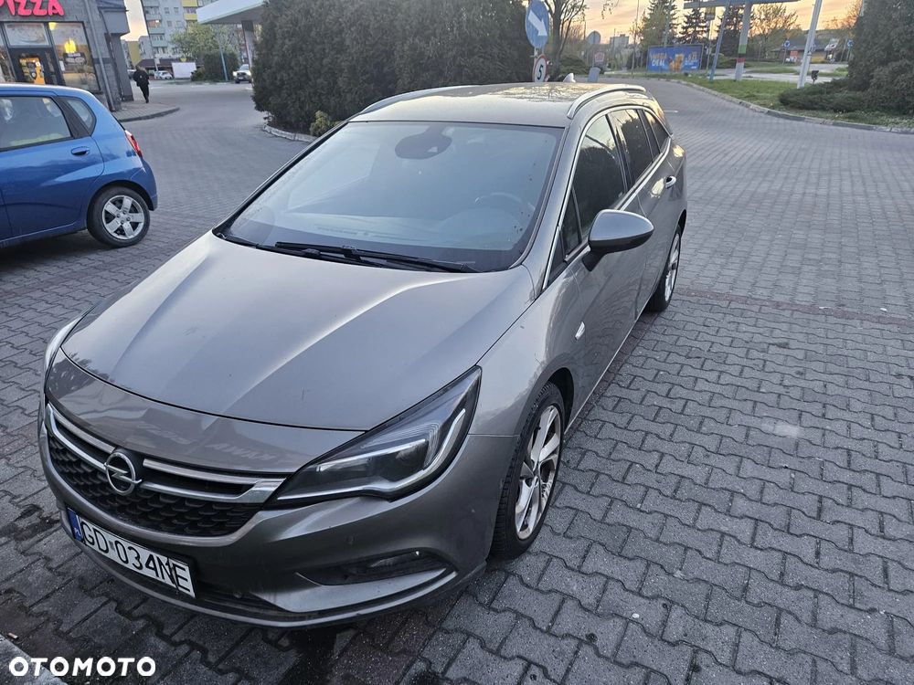 Opel Astra 1.6 CDTI Dynamic - 1