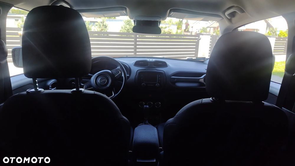 Jeep Renegade - 10