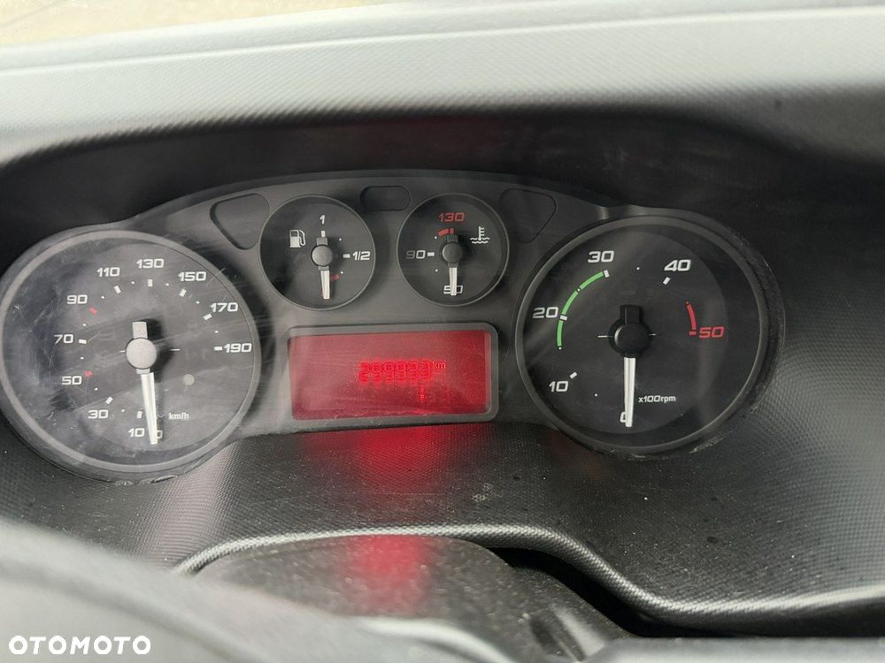 Iveco Daily 35C15 - 9