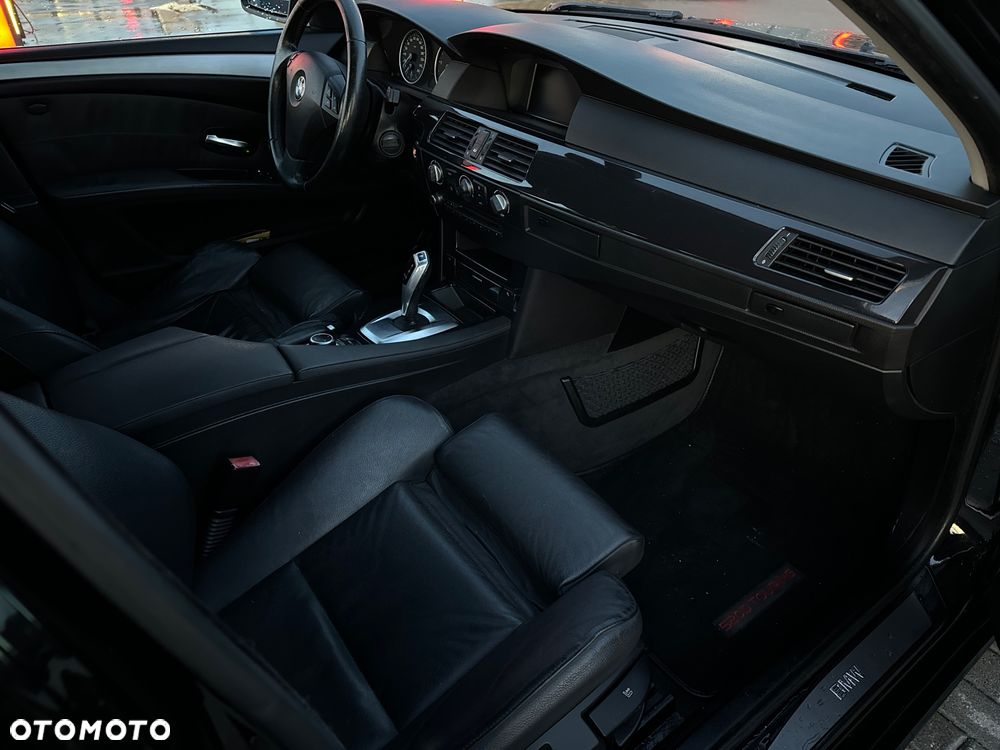BMW Seria 5 520d Touring - 5
