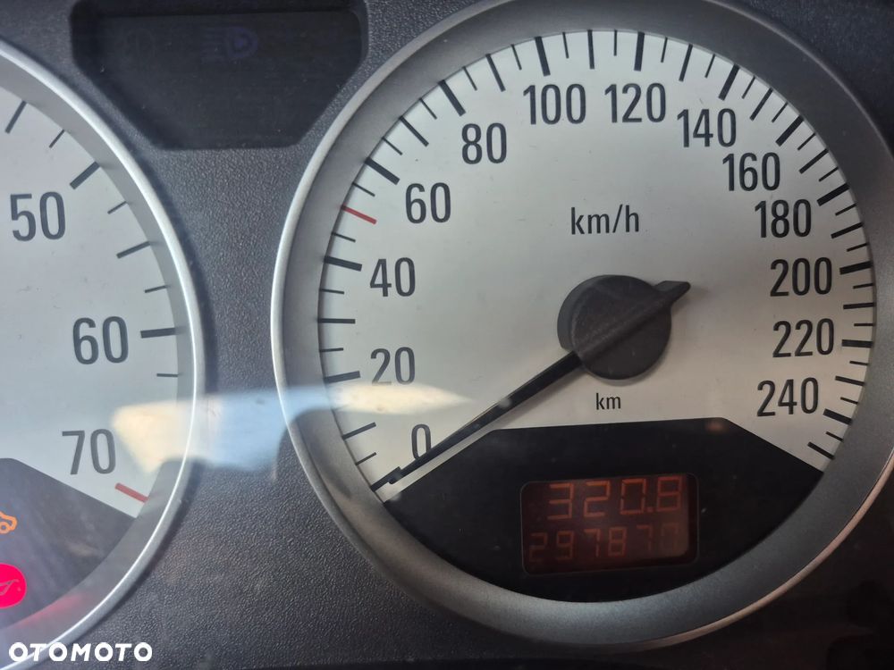 Opel Astra 2003 photo 2
