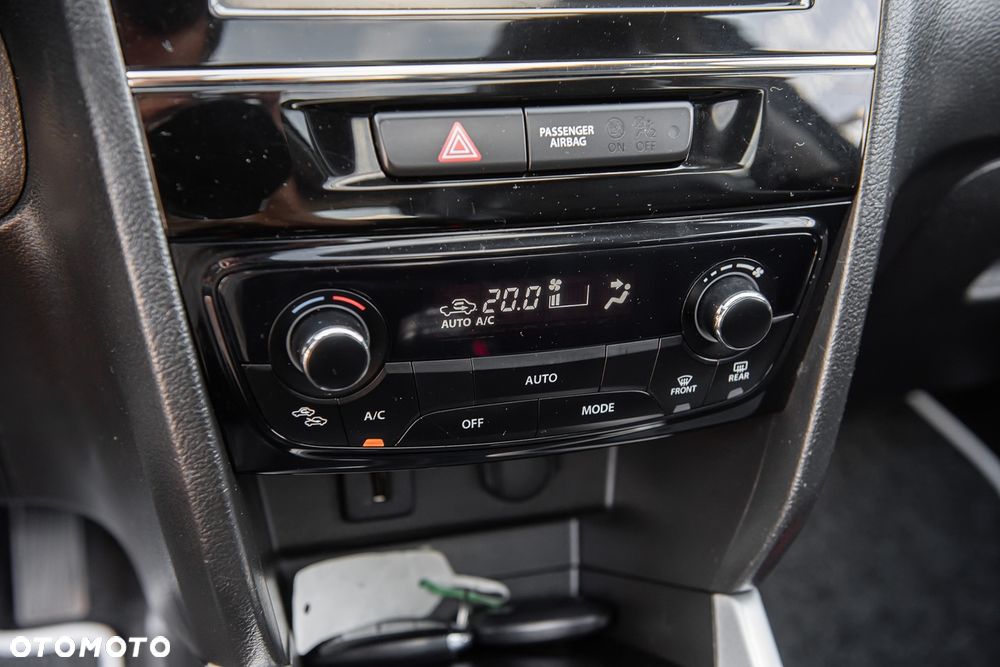 Suzuki Vitara - 24