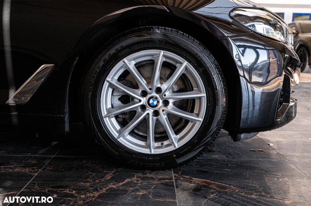 BMW Seria 5 520d Aut. Luxury Line - 9