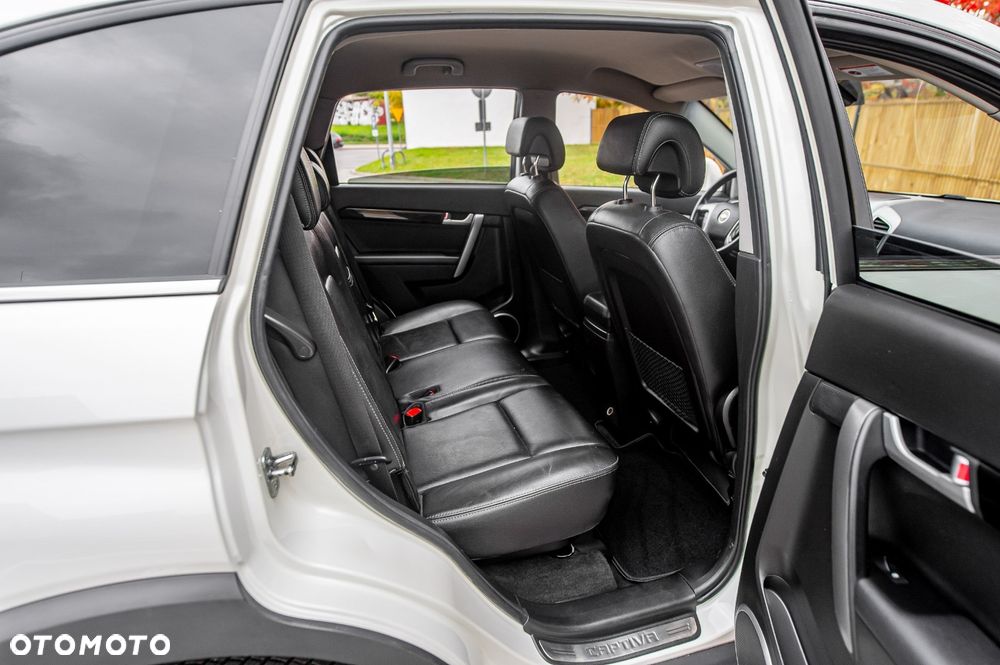 Chevrolet Captiva 3.0 V6 LTZ - 35