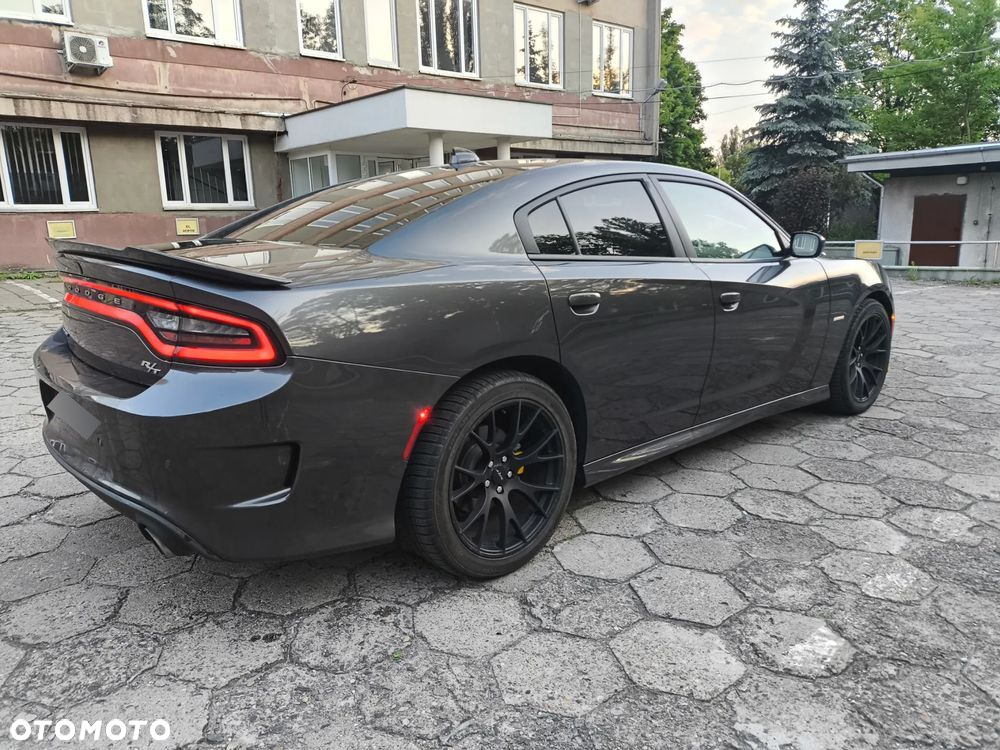 Dodge Charger 5.7 R/T - 17