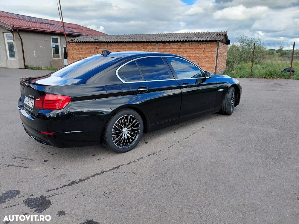 BMW Seria 5 530d xDrive Aut. - 13