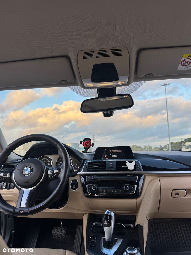 BMW Seria 3 318i - 3