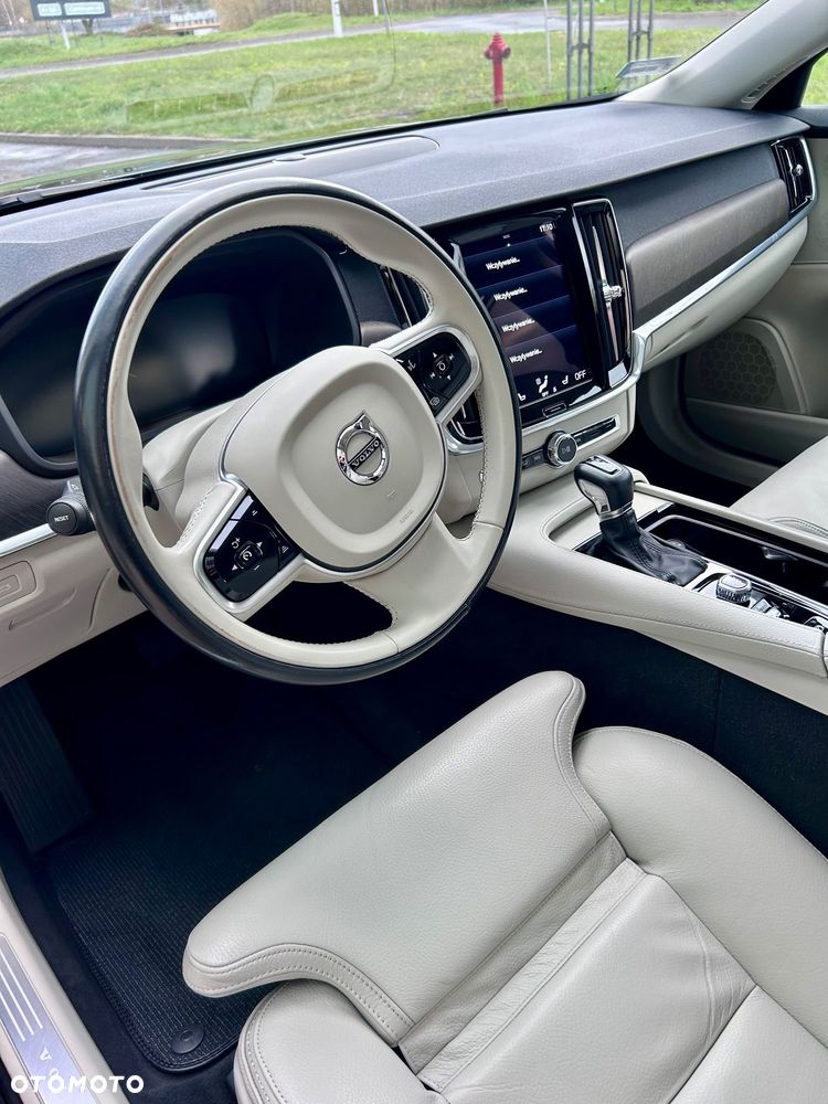 Volvo V90 Cross Country D4 AWD - 10