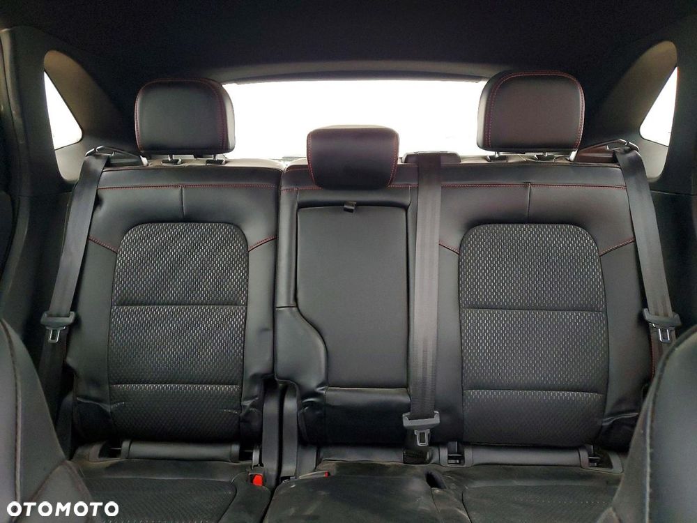 Ford Escape 2.0 EcoBoost AWD Titanium - 11