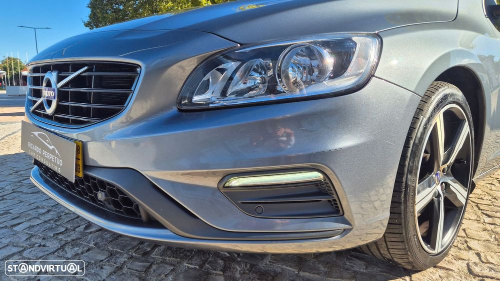 Volvo V60 2.0 D2 R-Design Momentum - 5