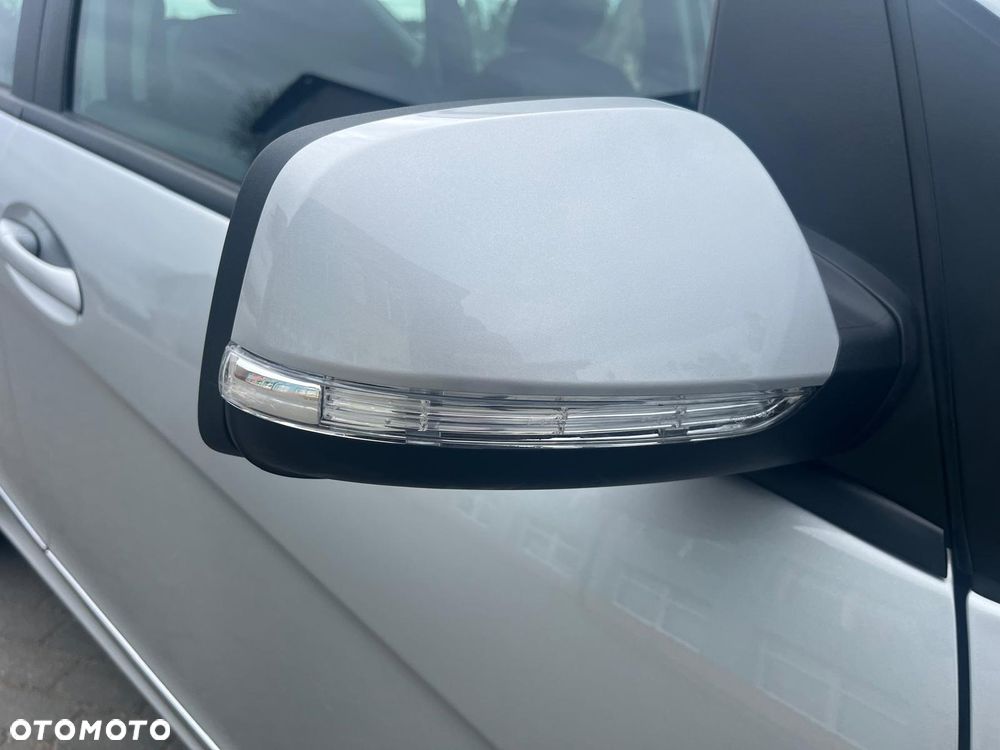 Mercedes-Benz Klasa A 180 Autotronic Special Edition - 16