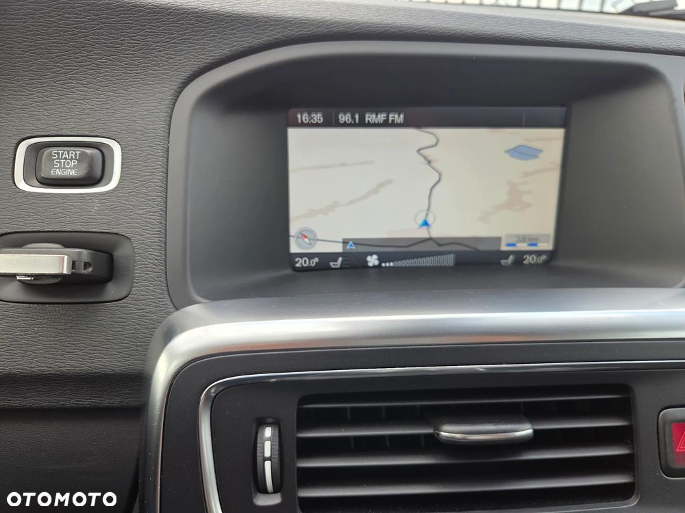 Volvo V60 D2 Momentum - 7