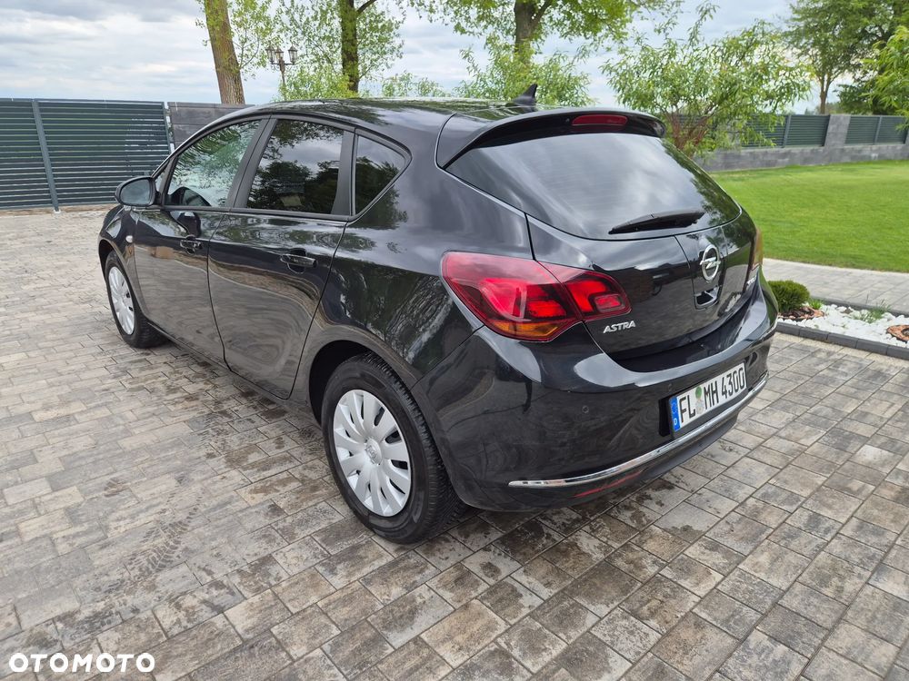 Opel Astra - 4
