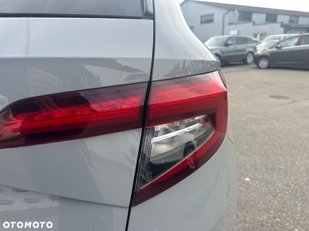 Skoda Karoq 2.0 TDI SCR 4x4 Sportline - 9