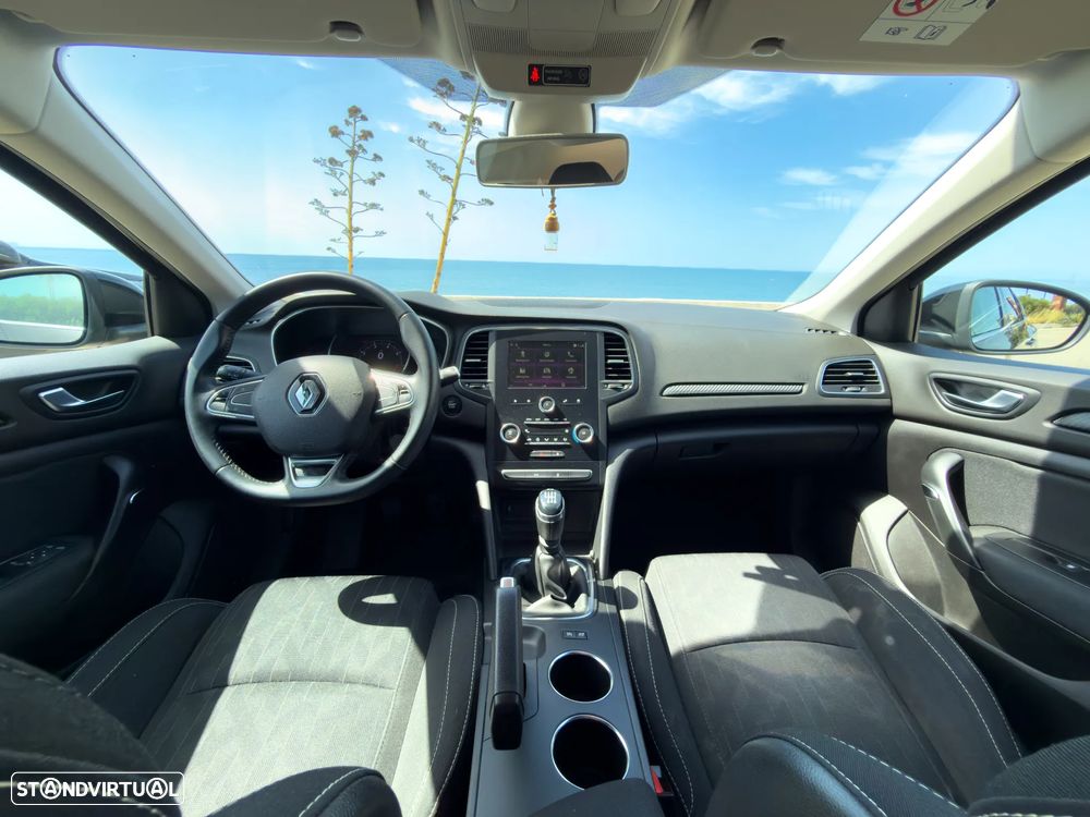 Renault Mégane Sport Tourer 1.3 TCe Limited - 4