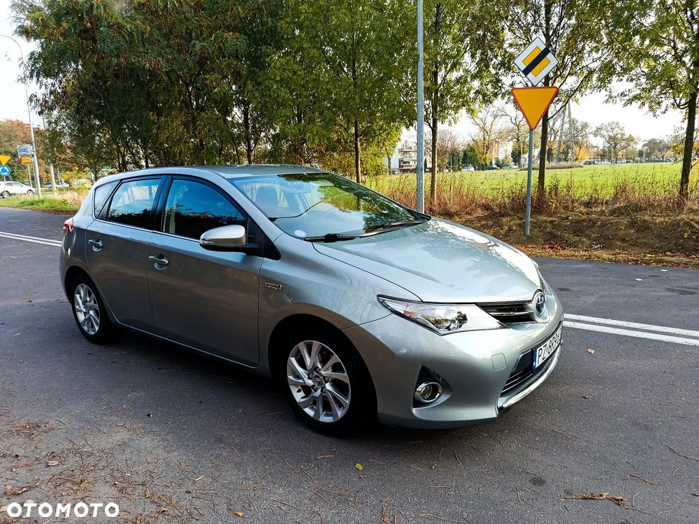 Toyota Auris 1.8 HSD Luna - 8