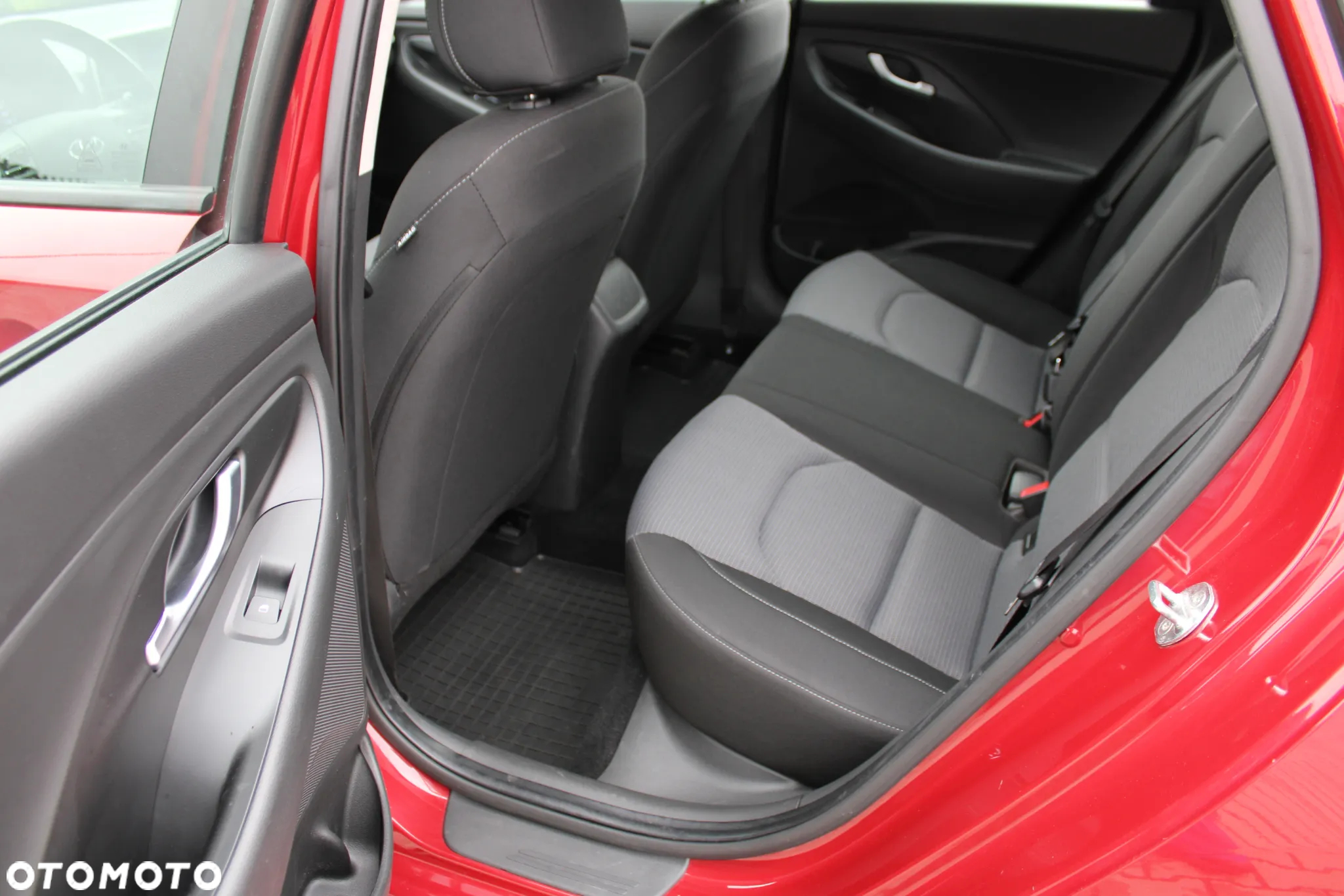 Hyundai i30 1.5 DPI Classic + - 32