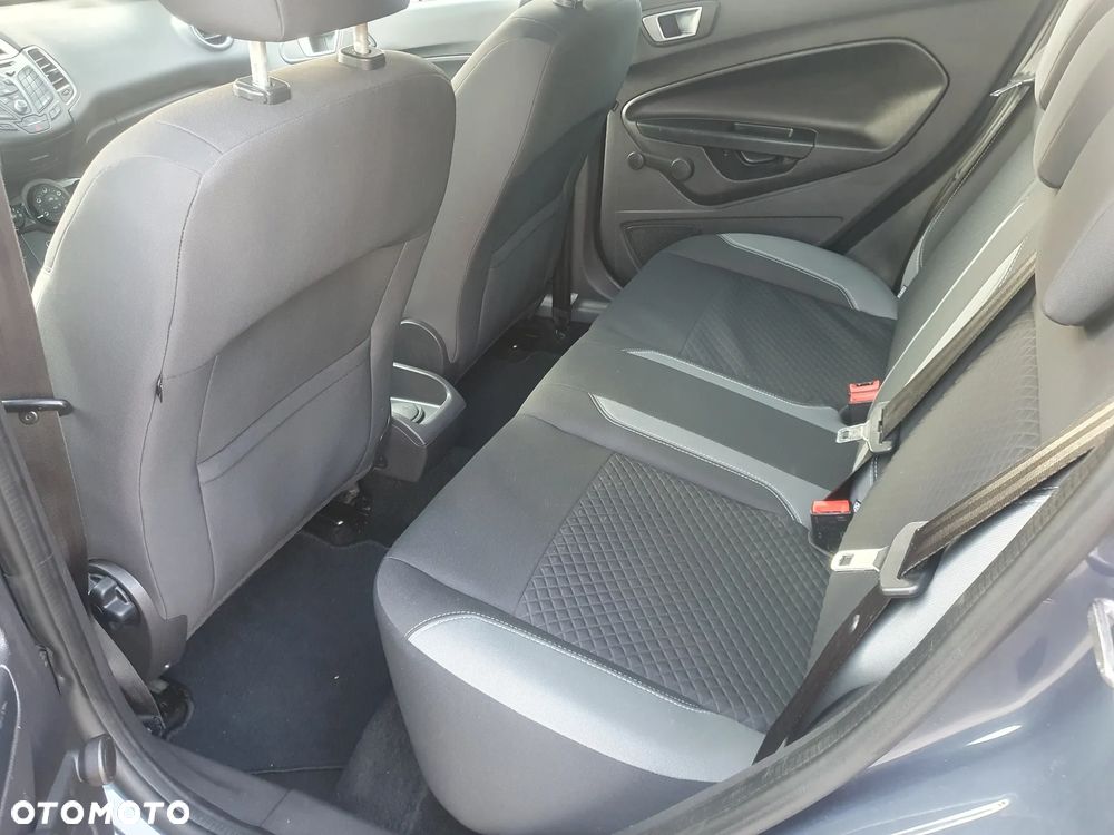 Ford Fiesta 1.0 Champions Edition - 9