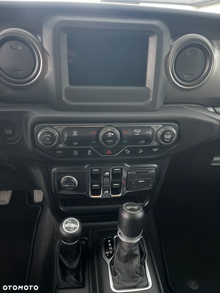Jeep Wrangler Unlimited GME 2.0 Turbo Freedom - 27