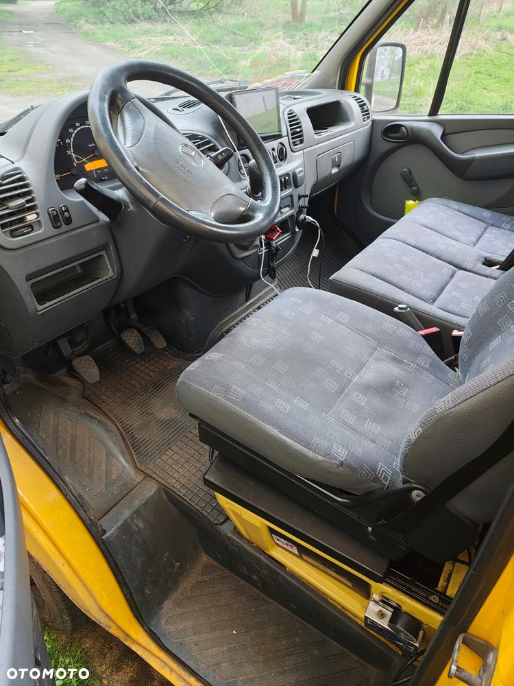 Mercedes-Benz Sprinter - 9