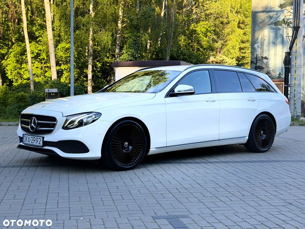 Mercedes-Benz Klasa E 200 d 9G-TRONIC - 2