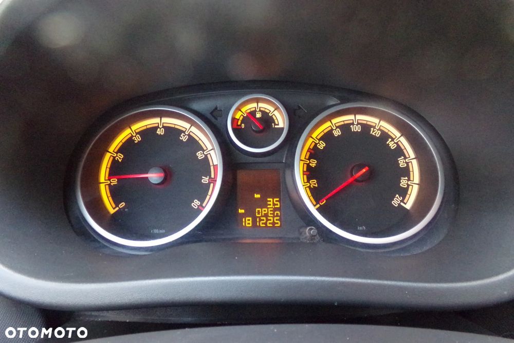 Opel Corsa - 18