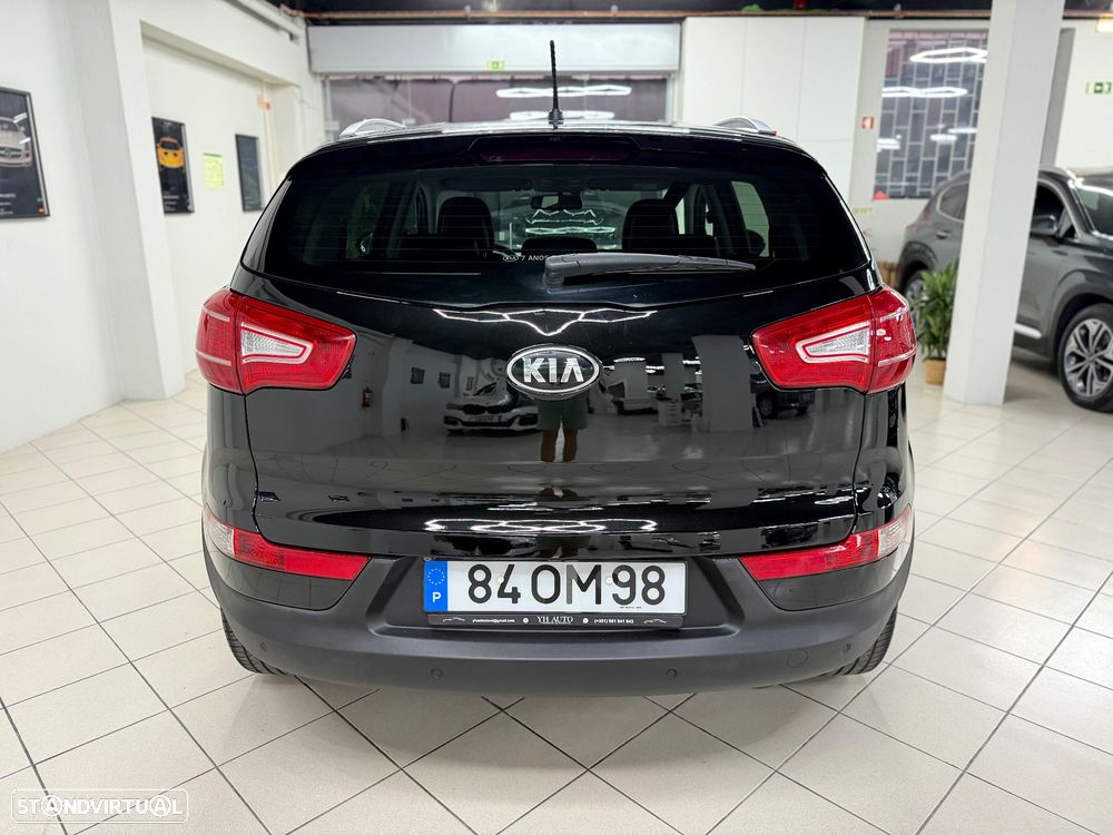 Kia Sportage 1.7 CRDi ISG LX - 8