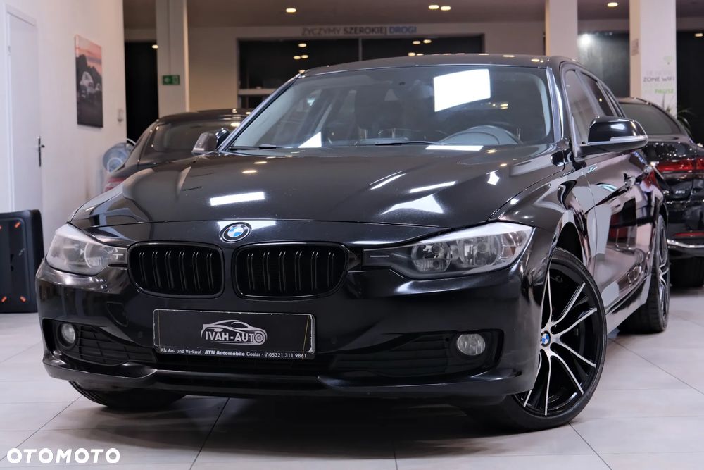 BMW Seria 3 318d Sport Line - 15