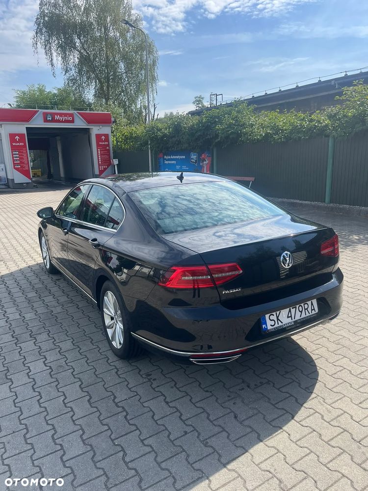 Volkswagen Passat 2.0 TSI 4Mot Highline DSG - 2