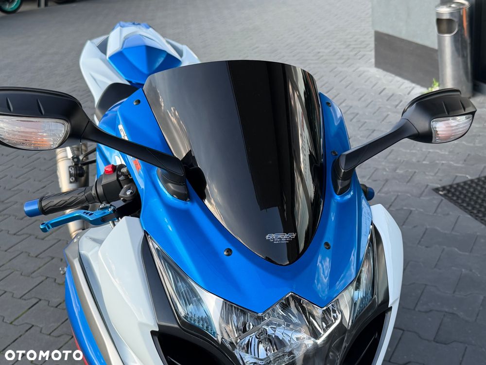 Suzuki GSX-R - 22