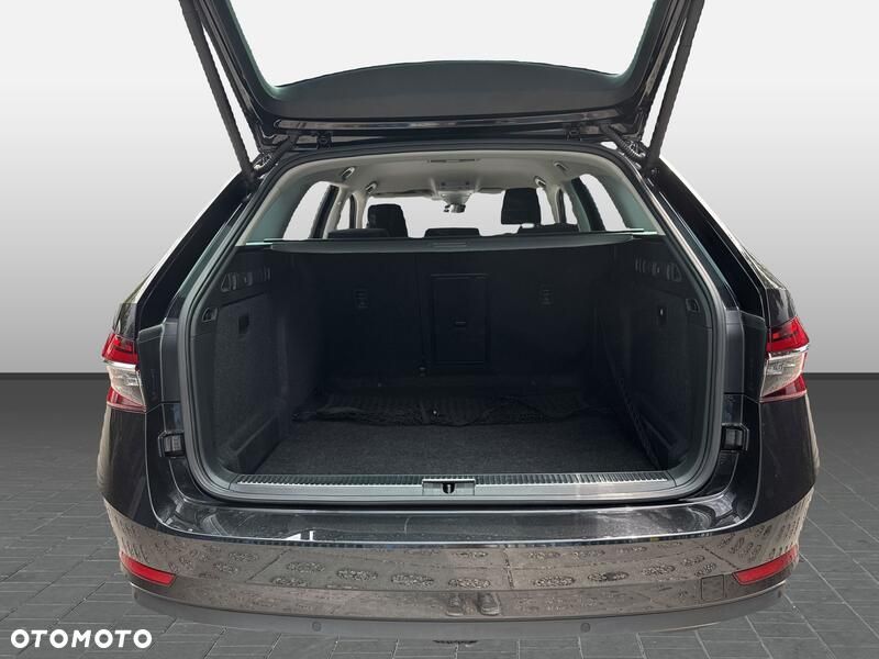 Skoda Superb 2.0 TDI SCR Style DSG - 18