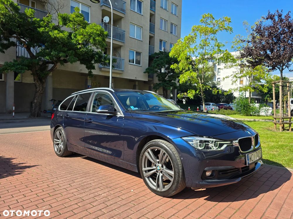 BMW Seria 3 320d xDrive Sport Line - 3