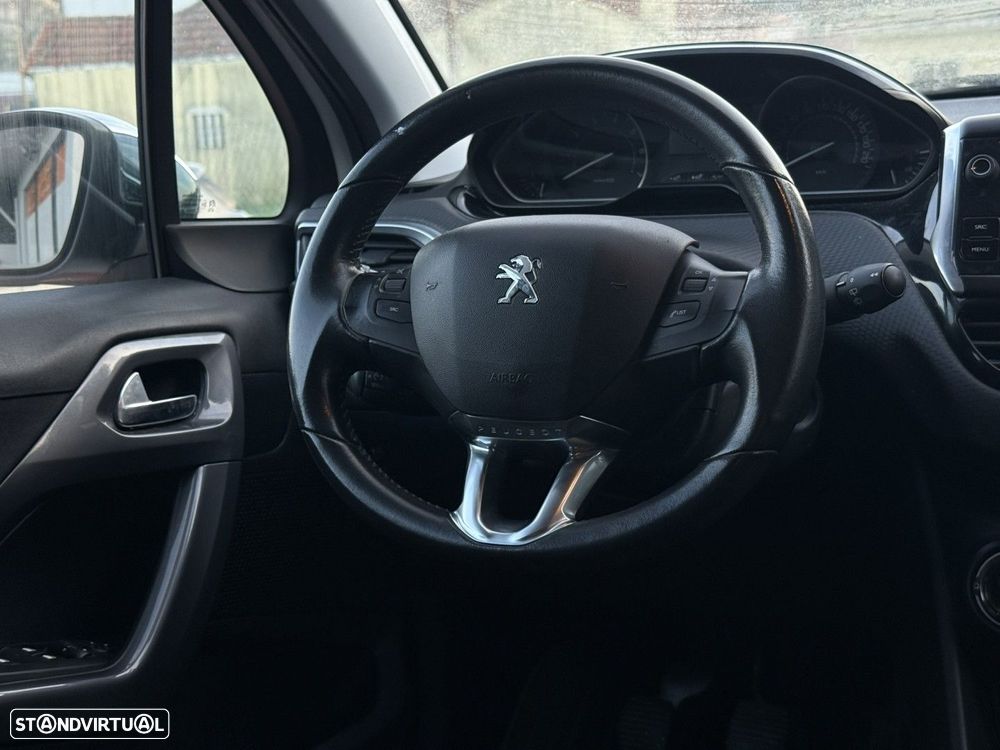 Peugeot 2008 1.2 PureTech Style - 8