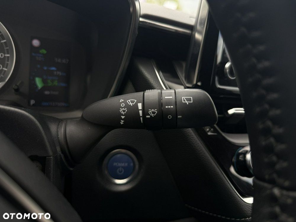 Toyota Corolla 1.8 Hybrid Comfort - 23
