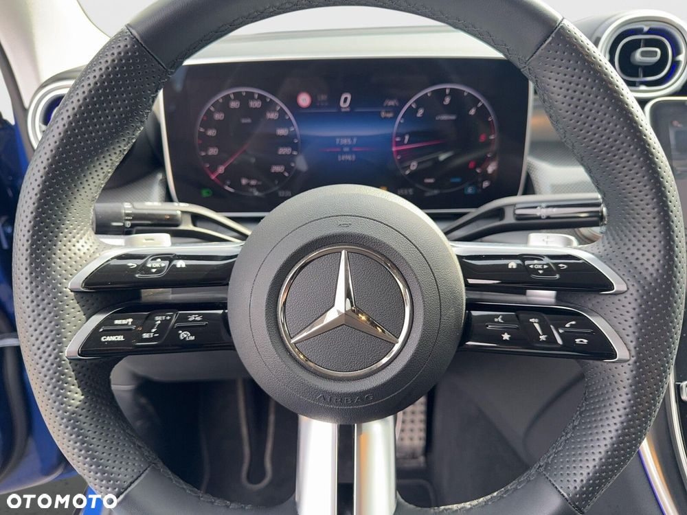 Mercedes-Benz GLC - 12