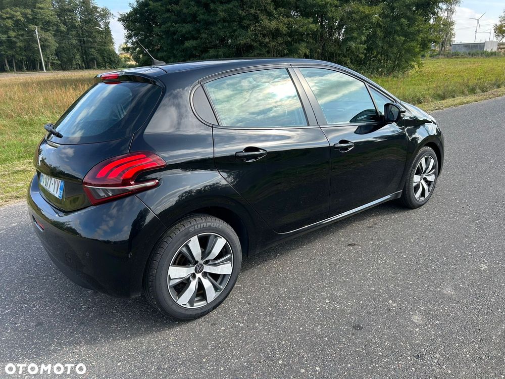 Peugeot 208 1.5 BlueHDi Allure S&S - 2