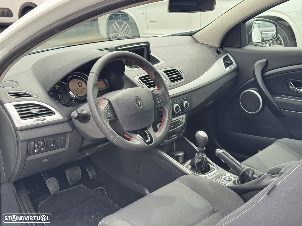 Renault Megane Coupe 1.5 DCI Van c/Iva Dedutivel - 9