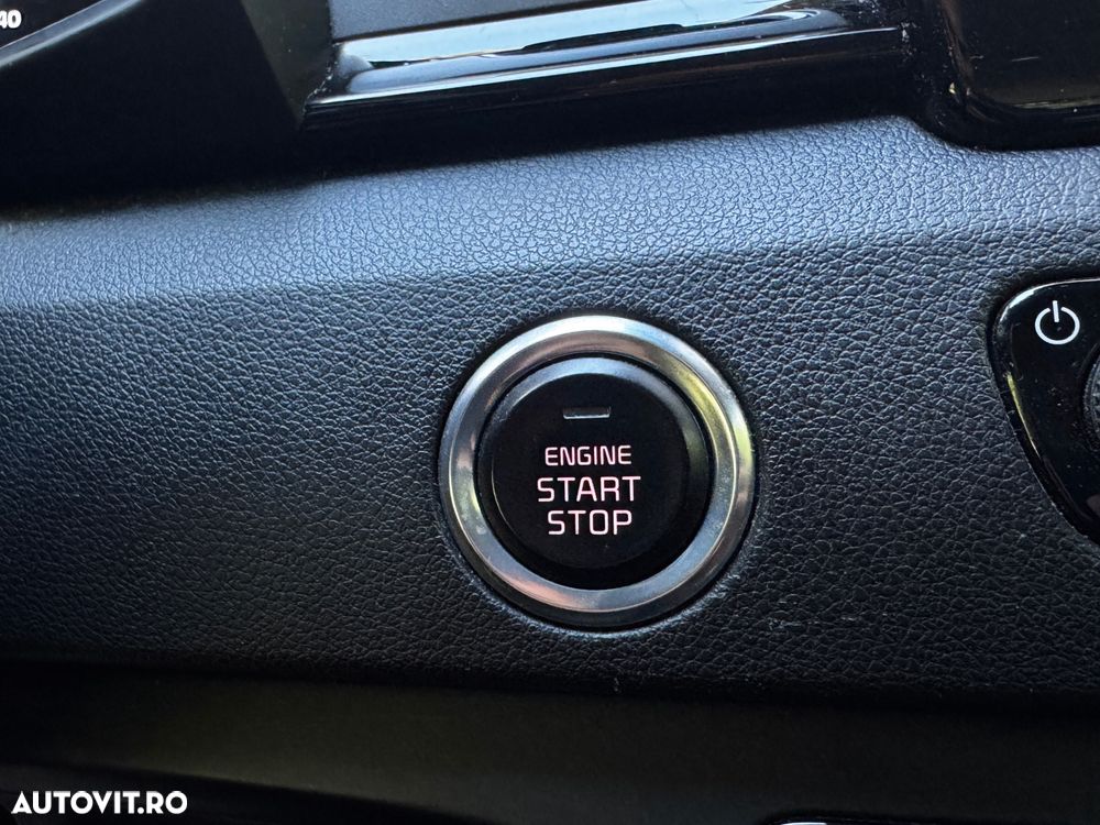Kia Niro 1.6 GDI 6DCT PHEV Comfort - 11