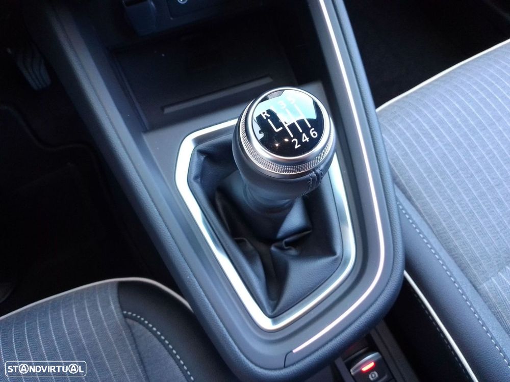 Renault Clio 1.0 TCe Techno - 15