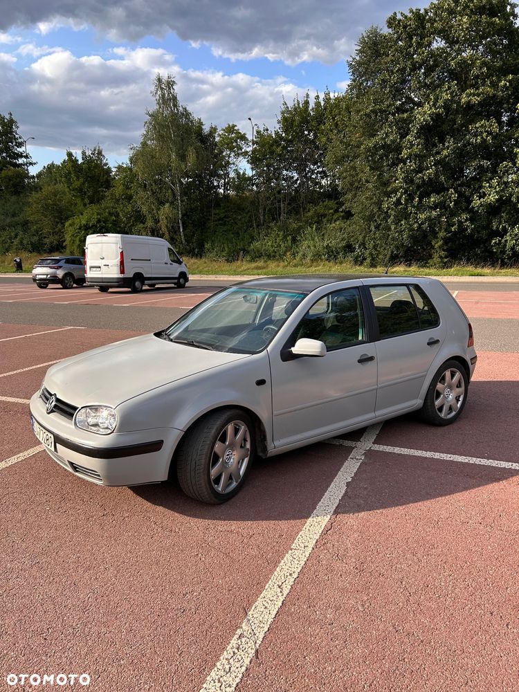 Volkswagen Golf 1.9 TDI Basis - 1