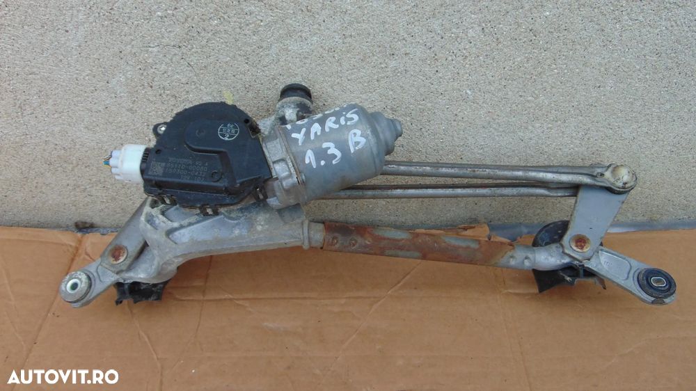 Ansamblu stergatoare cu motoras Toyota Yaris motor 1.3 benzina  an 2006-2009 cod 85110-0D080 - 2
