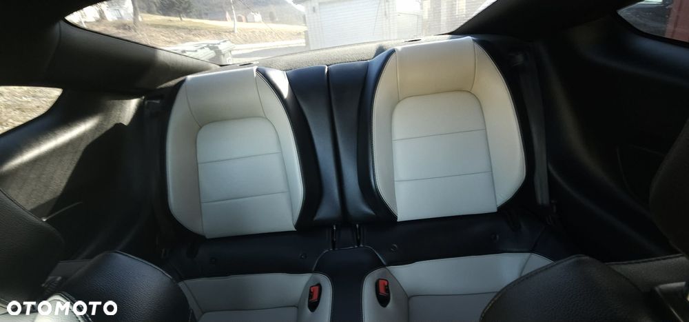 Ford Mustang 2.3 EcoBoost - 18