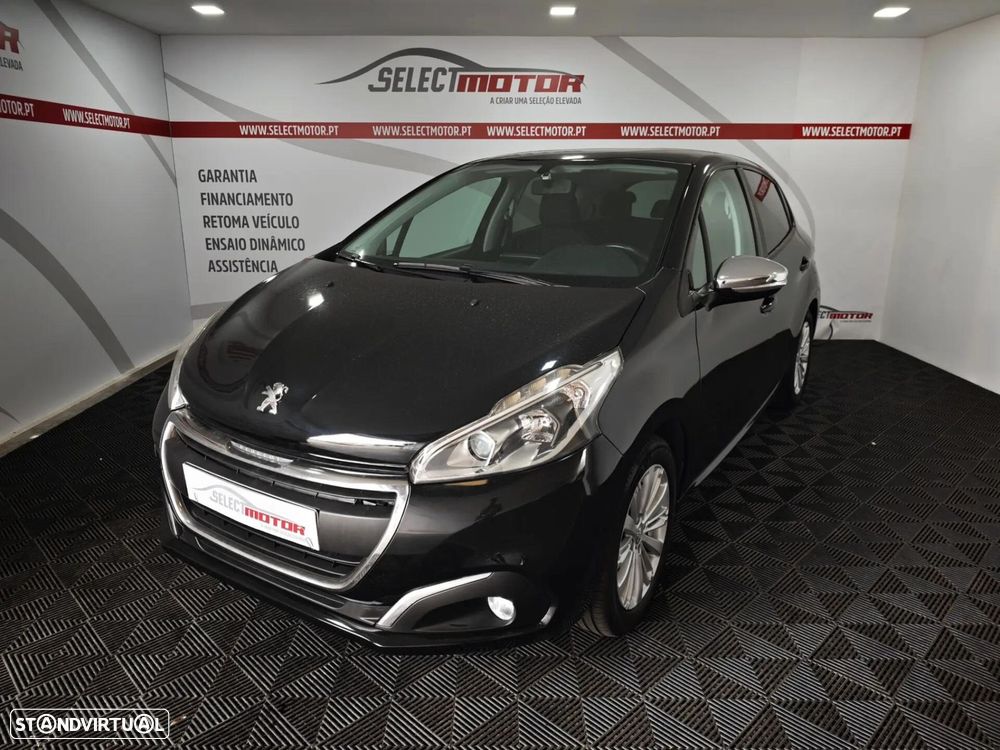 Peugeot 208 1.2 VTi Allure - 1