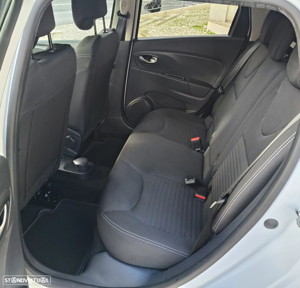 Renault Clio Sport Tourer 1.5 dCi Limited - 22