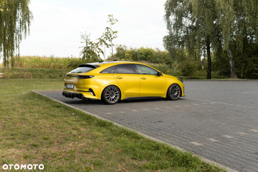 Kia ProCeed 1.6 T-GDI GT DCT - 28