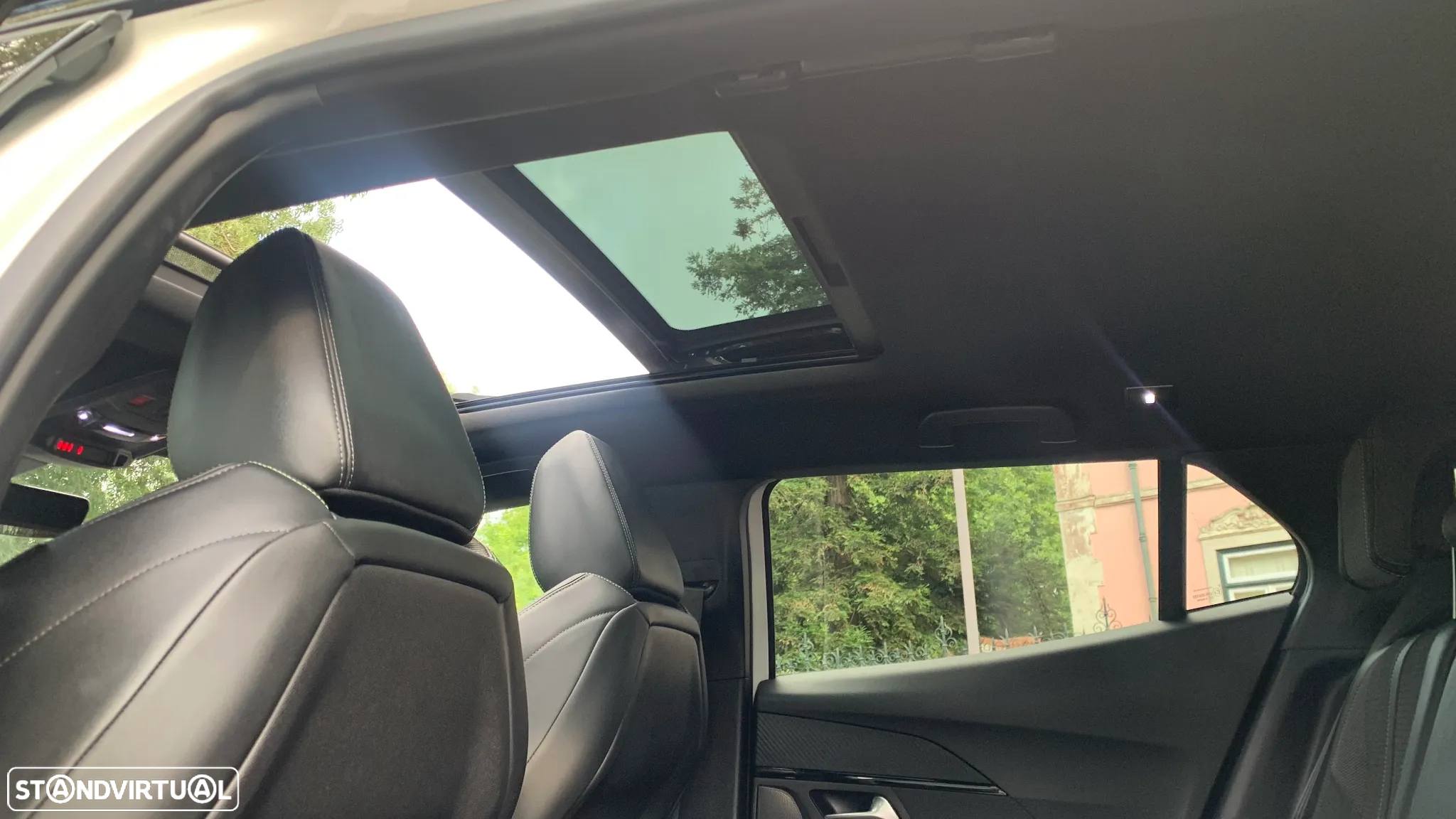 Peugeot 2008 1.5 BlueHDi GT - 18
