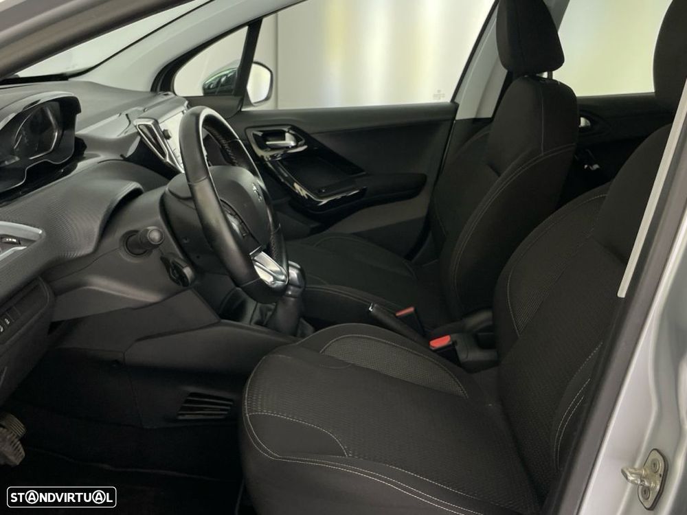 Peugeot 208 1.2 PureTech Active - 11