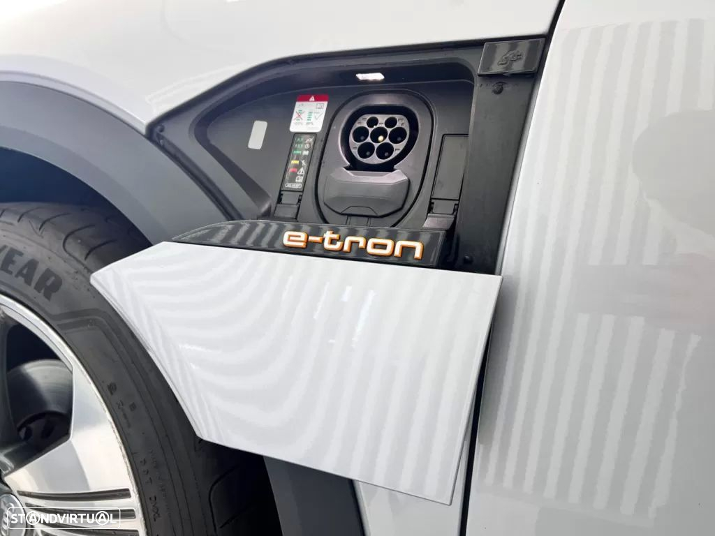 Audi e-tron 55 quattro Advanced - 7